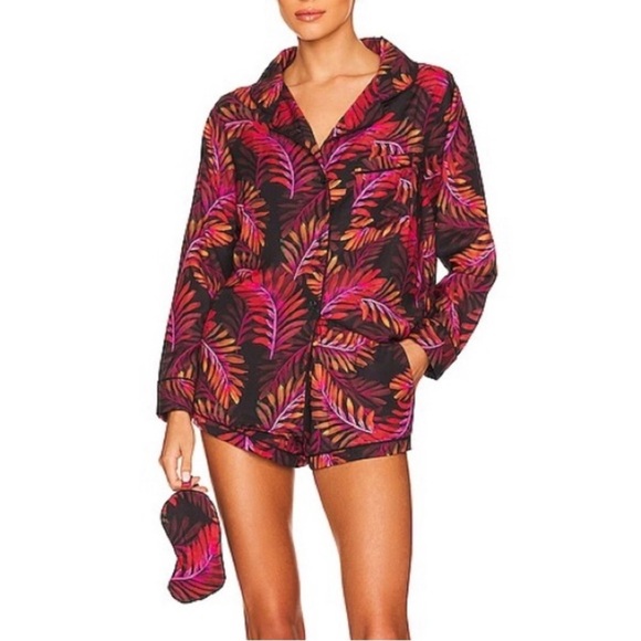 REVOLVE Plush brand Palm 3-piece pajama short set BNWT Sold-out online! - Picture 3 of 6